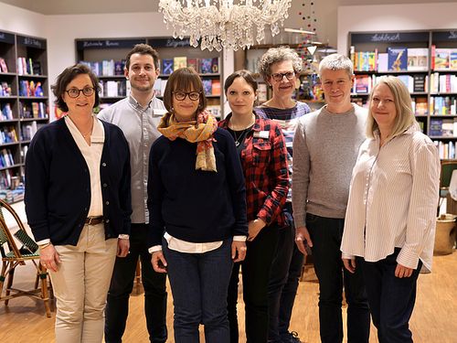 buchhandlung esser - büchercafé