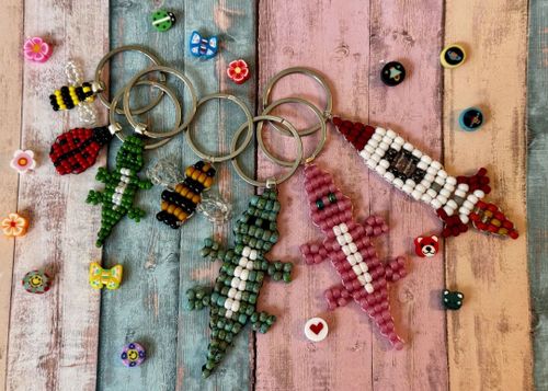 Kreativ-Workshop: Dein individueller Anhänger aus Glasperlen (ab 8 J.)