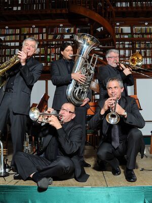 Mit International Brass rund um die Welt
