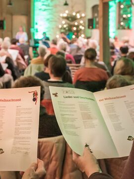 AUSVERKAUFT: Offenes Singen von Weihnachts-Liedern